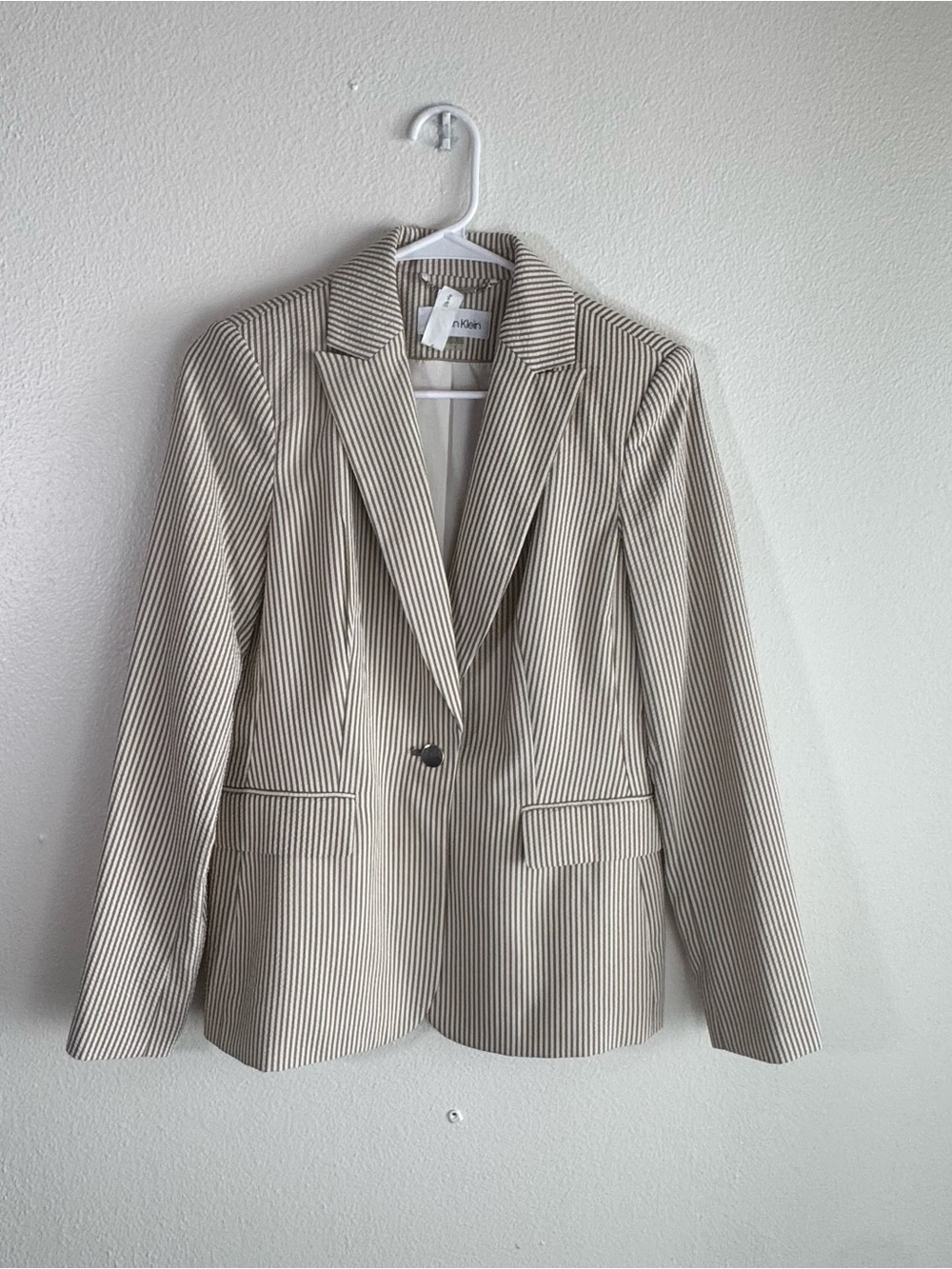 Calvin Klein Striped Blazer Size 4 Tan White Tailored One Button Jacket